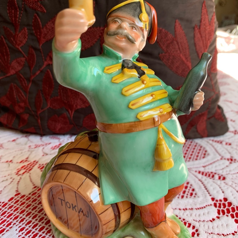 Traditional Hungarian ceramics. About 10 cm tall and are Herend brand.